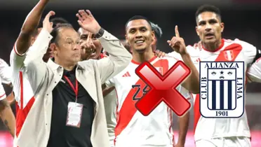 Juan Reynoso alzando los brazos y detrás jugadores de la Selección Peruana festejando