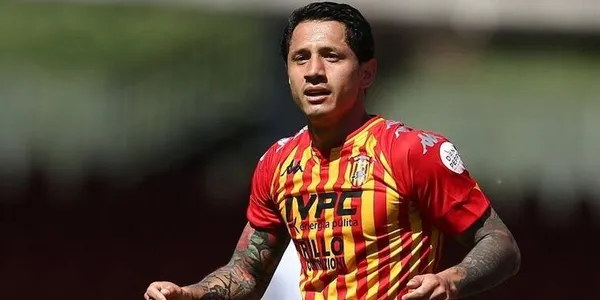 A pocas horas de que se cierre el mercado de fichajes, muchos son los rumores que dicen que Lapadula se quedará en el Benevento.