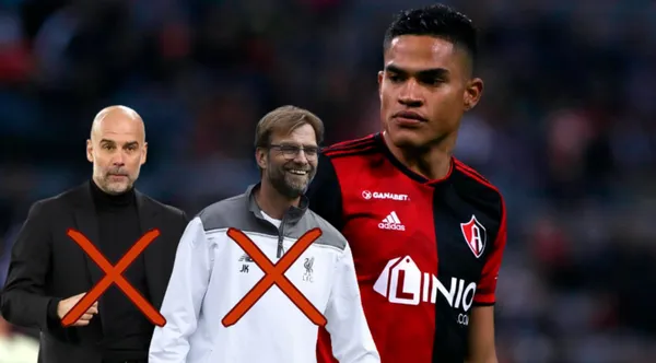 Anderson Santamaría en un partido del Atlas, al lado Josep Guardiola y Jürgen Klopp. FOTO: Líbero