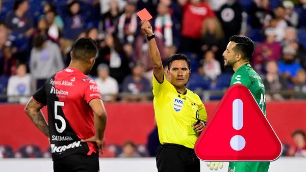 Anderson Santamaría expulsado en el Atlas vs Querétaro