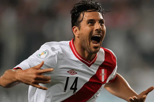 Claudio Pizarro sueña con poder ganar una barbaridad de dinero al dirigir a la Selección Peruana