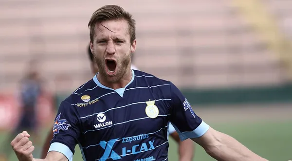 Danilo Carando prefirió continuar su carrera futbolística en una Liga desconocida