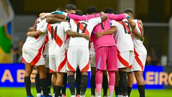 Dios perdona, pero el hincha peruano no olvida: La Bicolor en su peor momento. Foto: Instagram