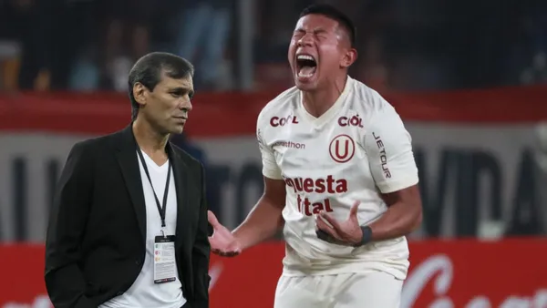 Edison Flores gritando y Fabián Bustos serio