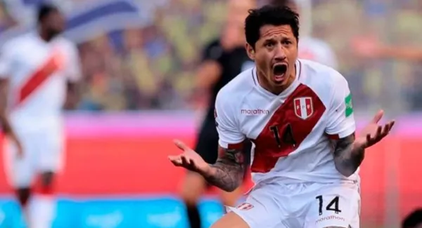 El comentarista italiano dejó en duda el juego peruano