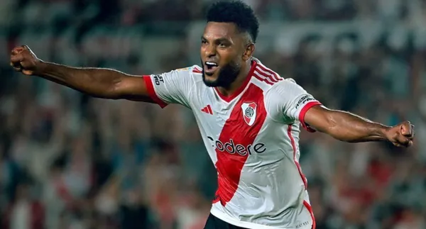 El delantero de River Plate está siendo criticado en redes sociales