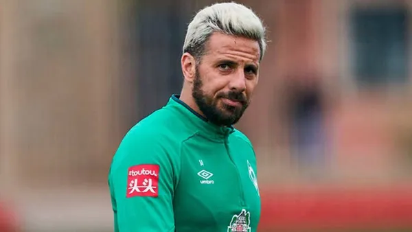El delantero histórico de la selección nacional Claudio Pizarro sigue trabajando en Europa y esto es lo que percibe en el mes