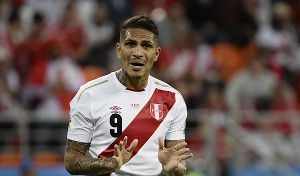El delantero peruano fue pedido por el entrenador de un gigante de Brasil, pero sus exigencias habrían terminado con las negociaciones.