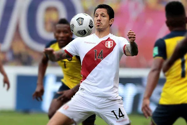 El delantero tendría más chances de defender la camiseta de Líbano.