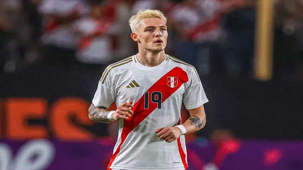 El lateral fue pieza clave en su equipo en la liga de Dinamarca.