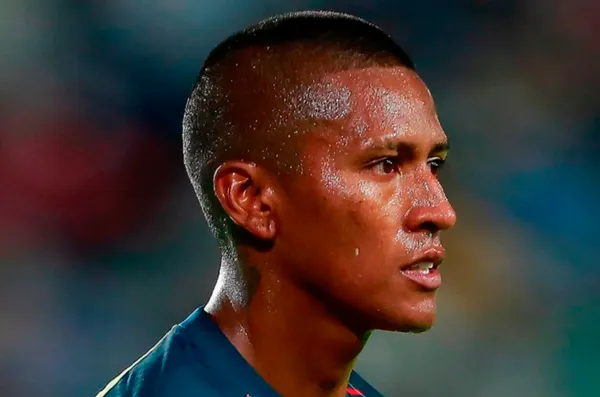 El mediocampista se recupera de una lesión, pero ahora tendrá un nuevo problema