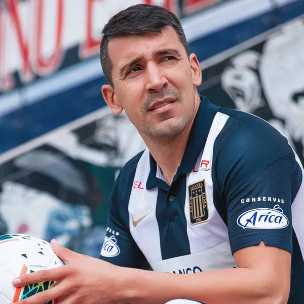 El Pájaro Benítez anotó su primer gol con la camiseta de Alianza Lima y lo gritó con viva voz ante la lluvia de críticas que le llegó de la hinchada; así demuestra su compromiso