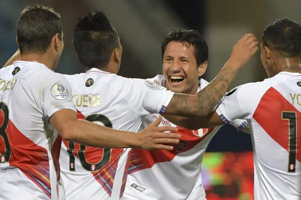 El seleccionado nacional se enfrenta a Brasil por la semifinal de la Copa América 2021.