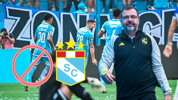 Enderson Moreira y jugadores de Sporting Cristal celebrando el día de hoy