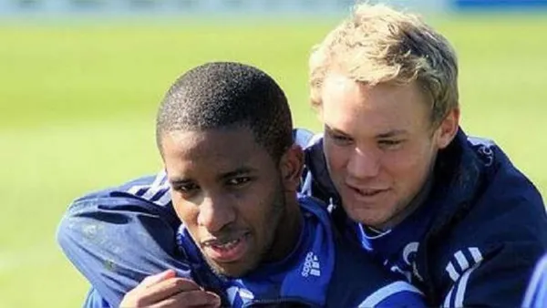 Farfán llamó a Neuer como su 'novia'