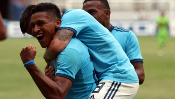 Fernando Pacheco no logra ganarse un lugar en su nuevo equipo en Brasil