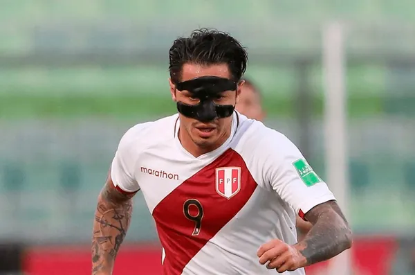 Gianluca Lapadula tiene más competencia que nunca para el puesto de delantero en la Selección Peruana
