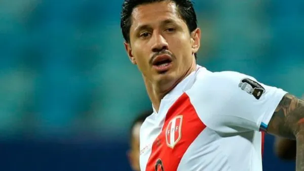 Gianluca Lapadula ya tendría elegido donde jugar la próxima temporada