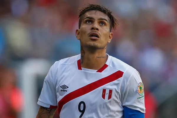 Jeisson Martínez hizo toda su carrera en Europa y a sus 26 años podría ser la nueva estrella del fútbol peruano si Ricardo Gareca lo toma en cuenta
