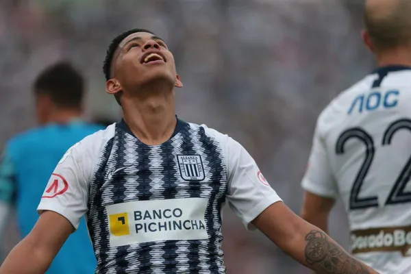 Kevin Quevedo se apresuró en llegar al Goias de Brasil y el gran culpable de este desatino en su carrera fue su padre