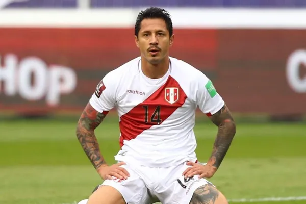 Leicester City estaría tras los pasos de Gianluca Lapadula, según la prensa italiana, pero si acepta ir a la Premier League cometería el peor error de su vida