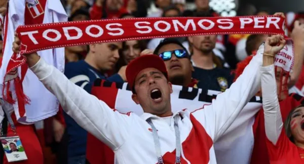 Los supuestos 'hinchas' estarían lucrando con la 'bicolor'