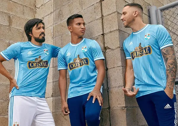 Marca alemana le dio el mismo modelo que del Manchester United 2020
