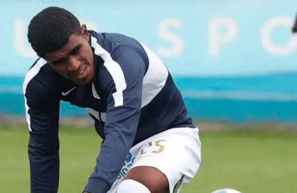Oslimg Mora pasó de estar en la Selección Peruana a ser uno de los peores en Alianza Lima