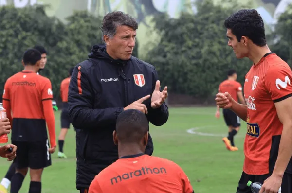 Pese a su juventud, varios equipos peruanos están detrás de él ahora que está en la Selección Peruana