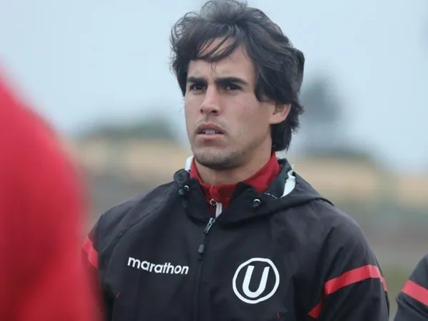 Rafael Guarderas terminó señalado tras el partido en una nueva derrota de Universitario.
