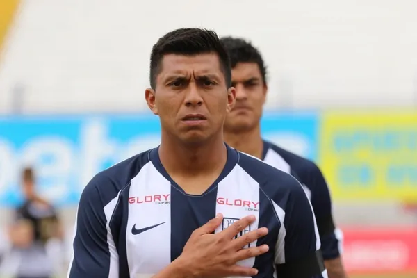 Rinaldo Cruzado, dejó el primer plantel de Alianza Lima para unirse a Alianza Atlético de Sullana