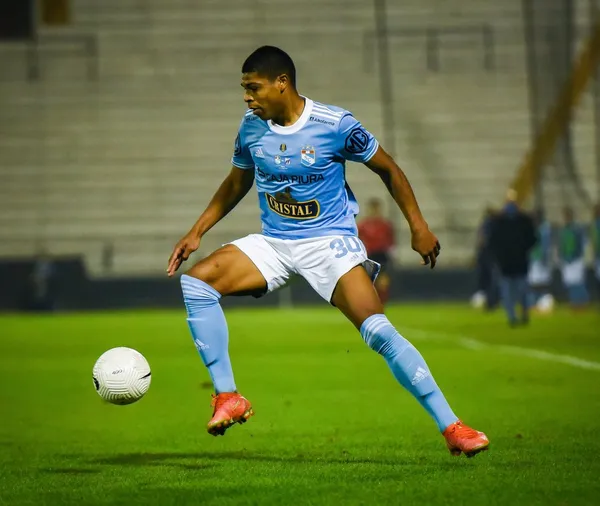 Tras sus buenas actuaciones del jugador de 21 años, el Celta de Vigo habría puesto la mira en él