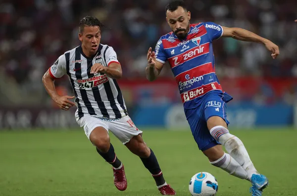 Un futbolista blanquiazul sigue recibiendo grandes críticas por su mal juego en la Copa Libertadores