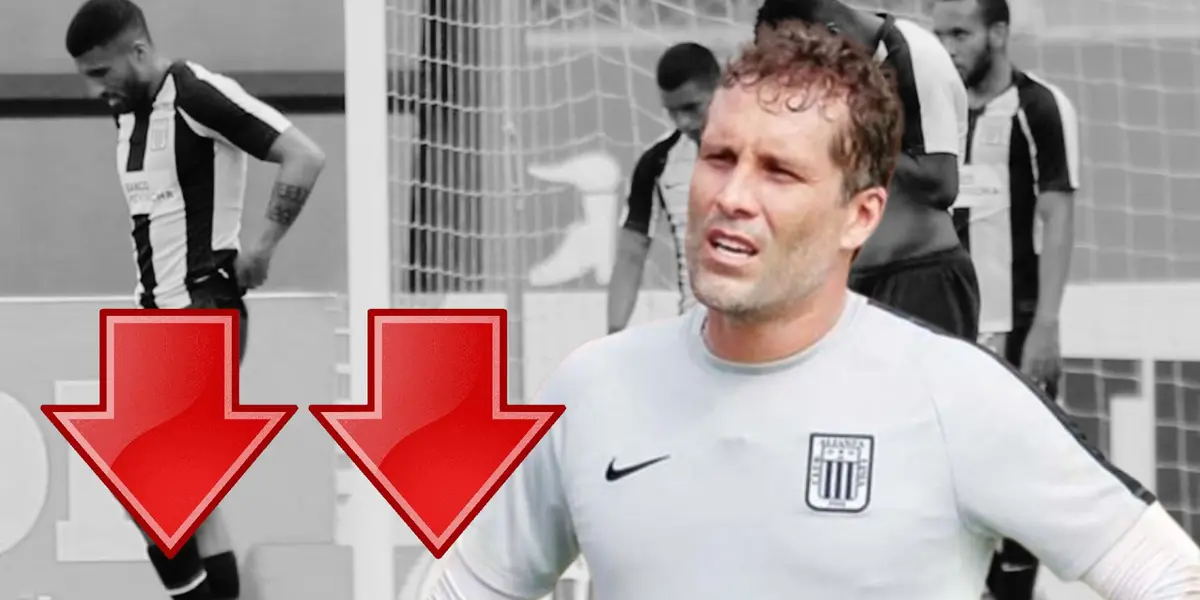 Leao Butrón y detrás jugadores de Alianza Lima sabiendo que perdieron la categoría en el 2020
