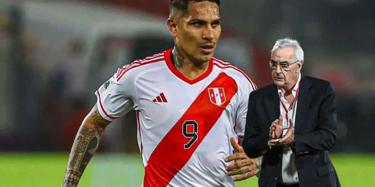 Paolo Guerrero con camiseta de la Selección Peruana y Jorge Fossati aplaudiendo 