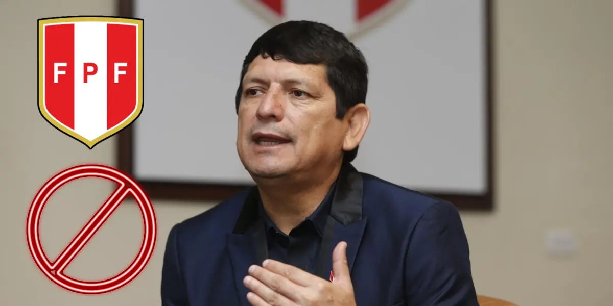 Agustín Lozano en su oficina de Videna