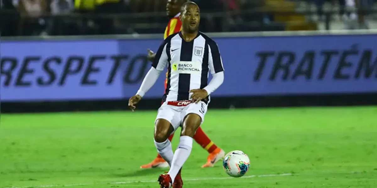Alberto Rodríguez jugando para Alianza Lima de Perú. FOTO: Libero.