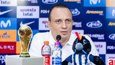 Alejandro Restrepo en conferencia de prensa (Foto: Alianza Lima)