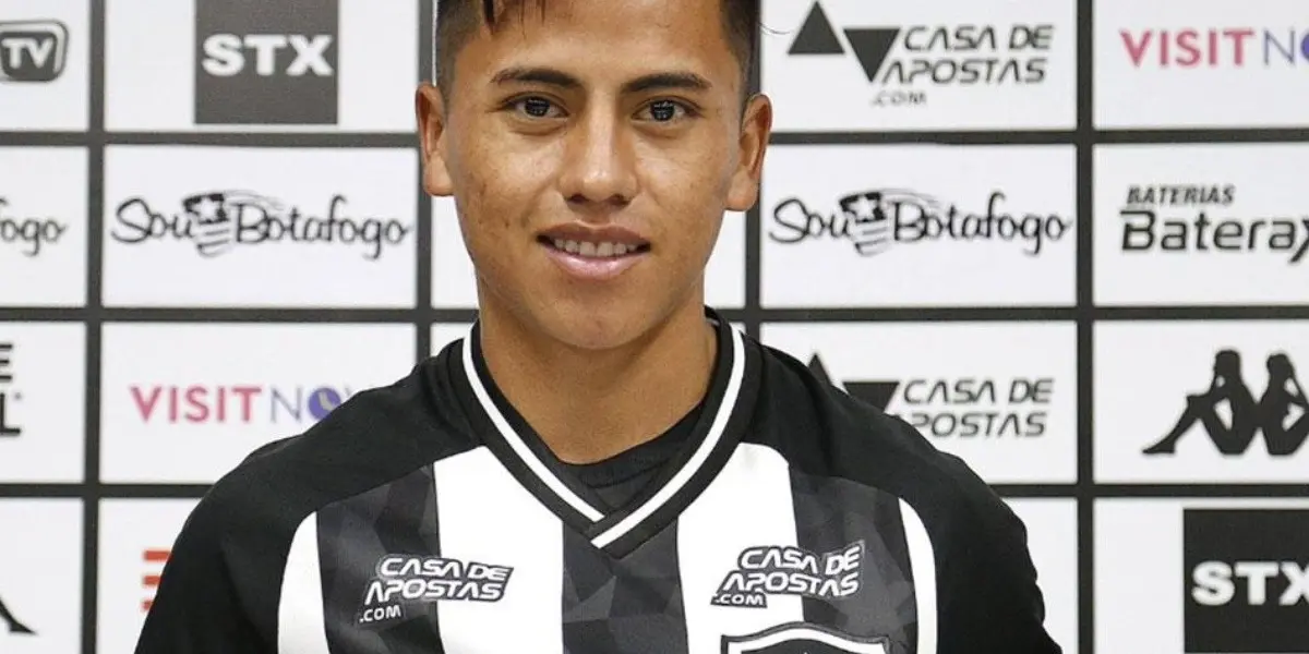 Alexander Lecaros brilla en los entrenamientos en el Botafogo de Brasil