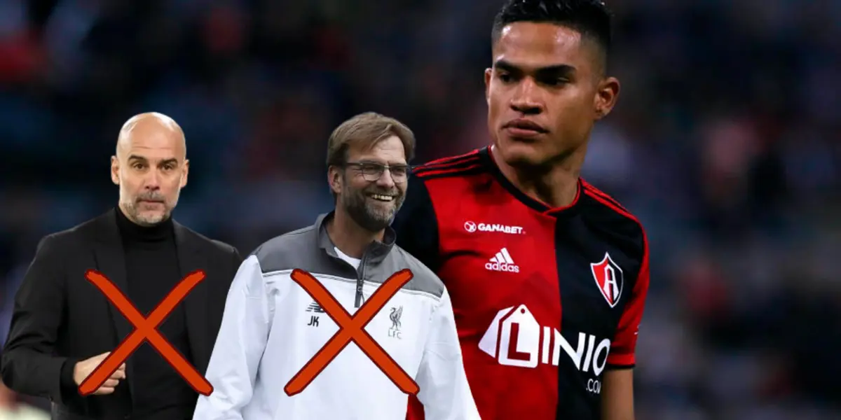 Anderson Santamaría en un partido del Atlas, al lado Josep Guardiola y Jürgen Klopp. FOTO: Líbero