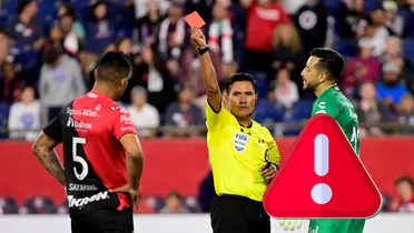 Anderson Santamaría expulsado en el Atlas vs Querétaro