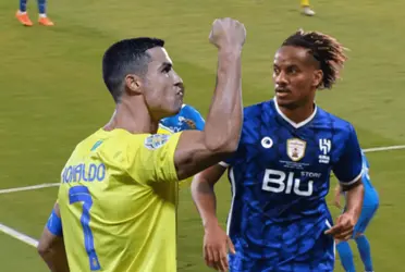 André Carrillo jugó su último partido con camiseta del Al Hilal