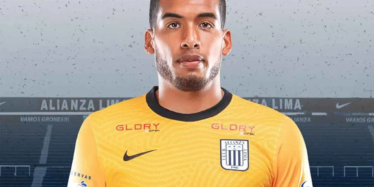 Ante las malas actuaciones Rivadeneyra, un reconocido arquero de ecuador quiere ocupar su lugar.