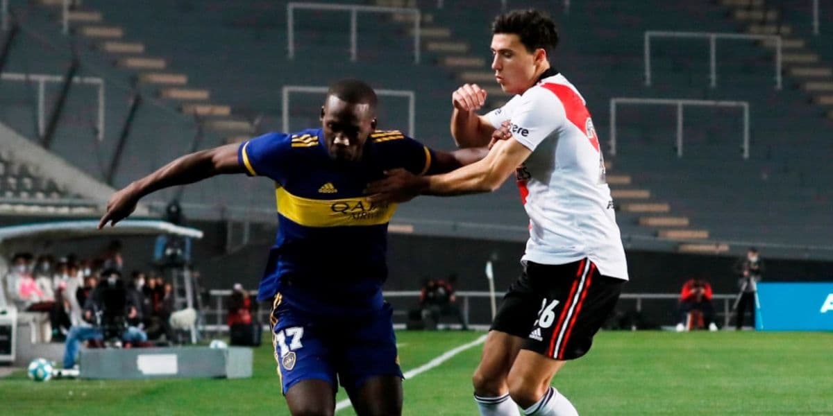 Aunque obligatoriamente Bolt tiene que acudir a Perú para jugar por las eliminatorias, el club de la Bombonera no ve con buenos ojos esta situación.
