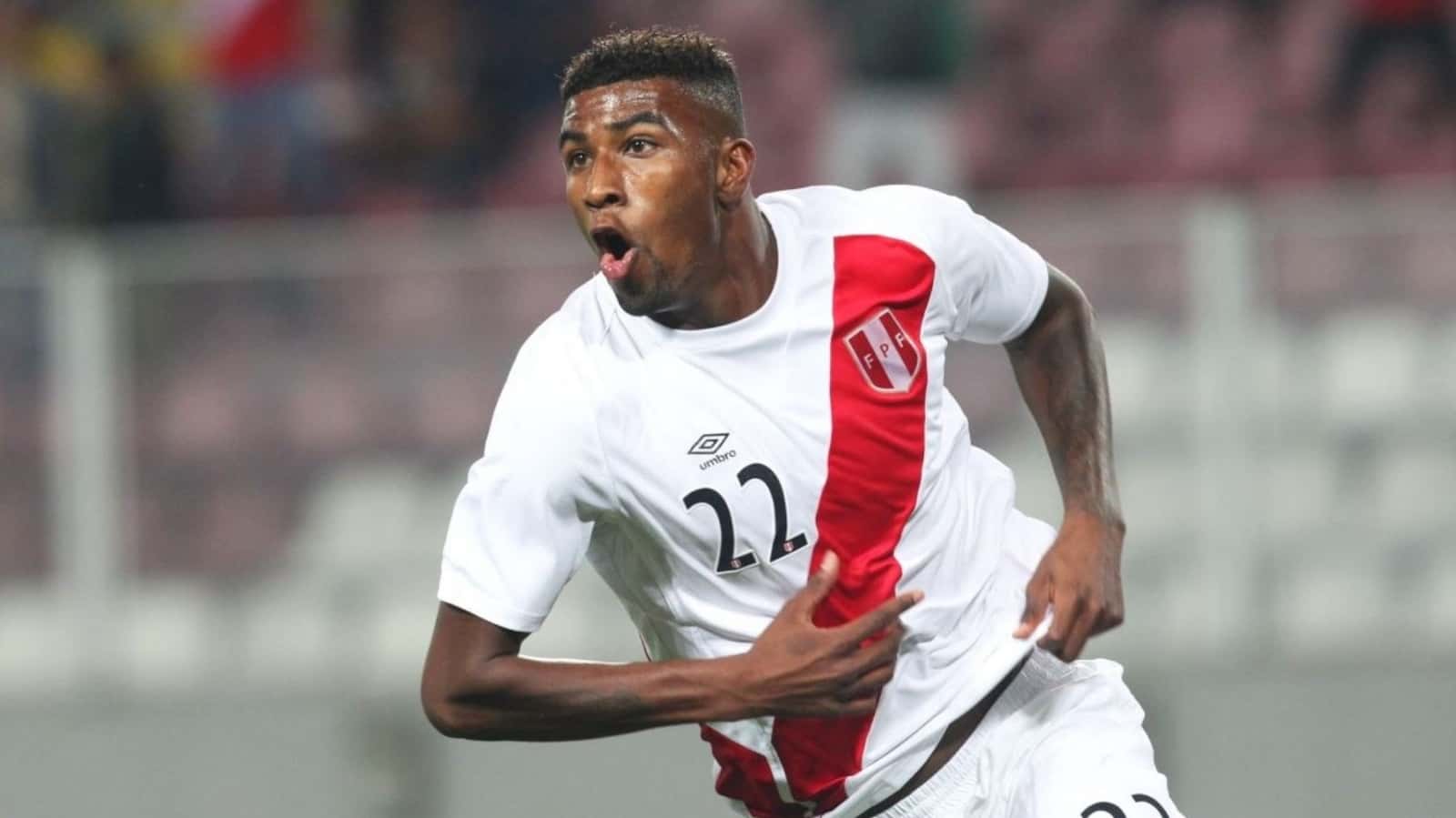 Carlos Ascues, empieza a tener minutos de juego en Alianza Atlético de Sullana y no sería nada descabellado ver al Patrón nuevamente defender los colores de la Blanquirroja