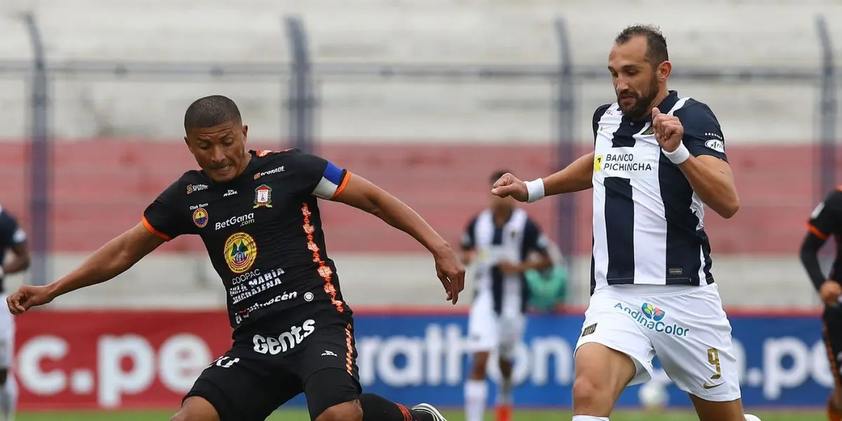 Carlos Bustos creyó oportuno darle descanso a Jefferson Farfán para el cotejo contra los celestes.