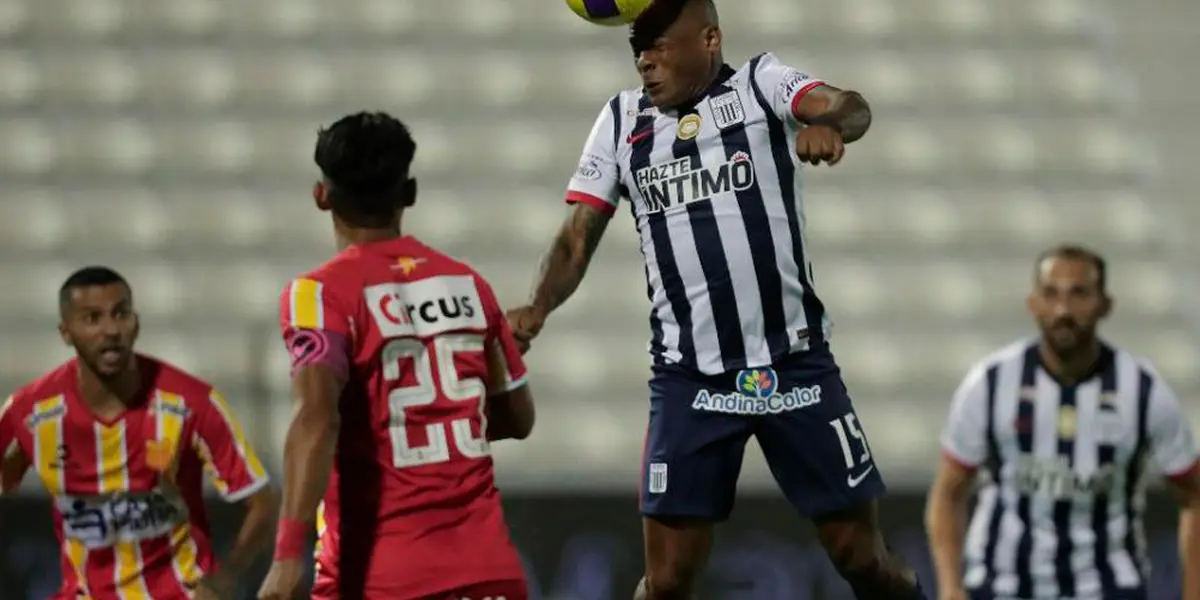 Carlos Bustos preocupado por su nuevo juego jugador que no está funcionando en Alianza