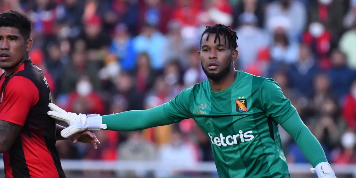 Carlos Cáceda tendría una gran oportunidad en el extranjero