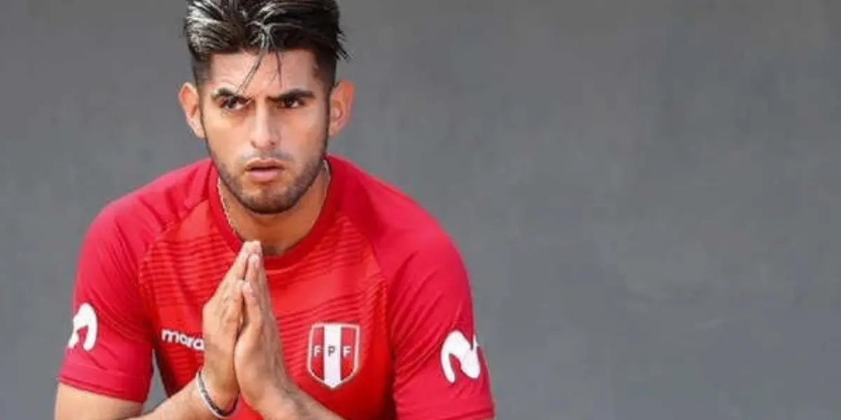 Carlos Zambrano es uno de los mejores centrales del equipo peruano