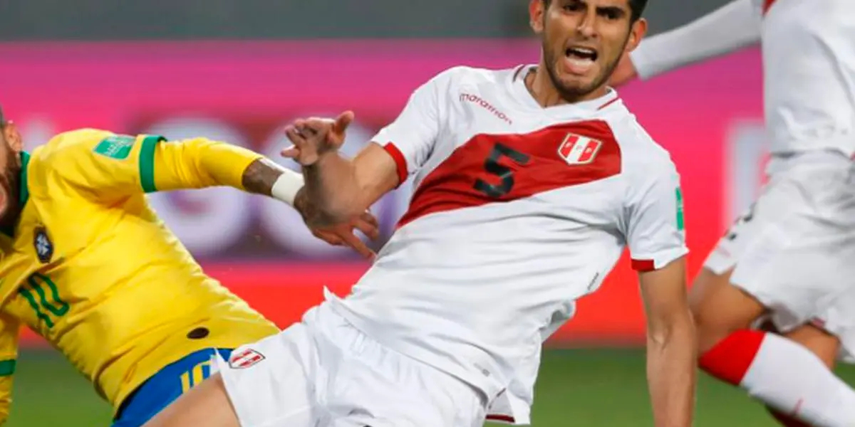 Carlos Zambrano tendría las horas contadas en el once de la Selección Peruana